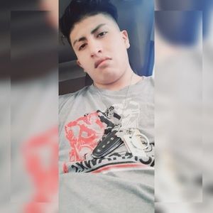 Meet your Posher, Christian dumaguala